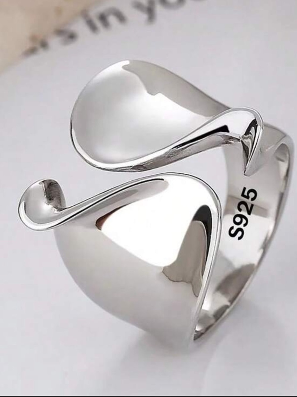 Virelle Fluid Sculpt Ring